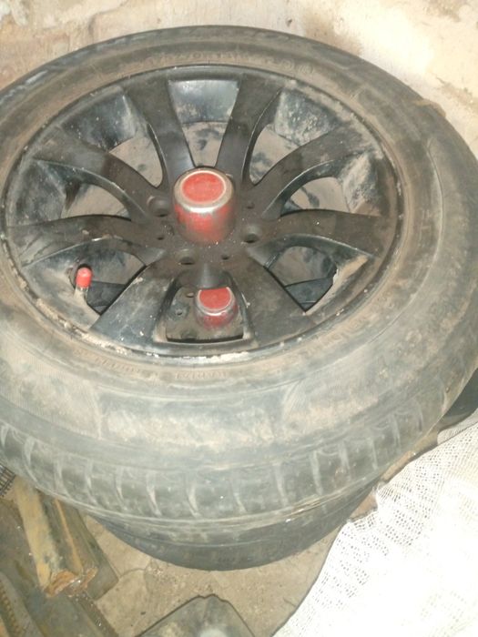 Тітани R13 б/у ваз