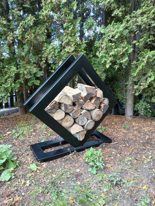 Paleniska, grille i stojaki na drewno