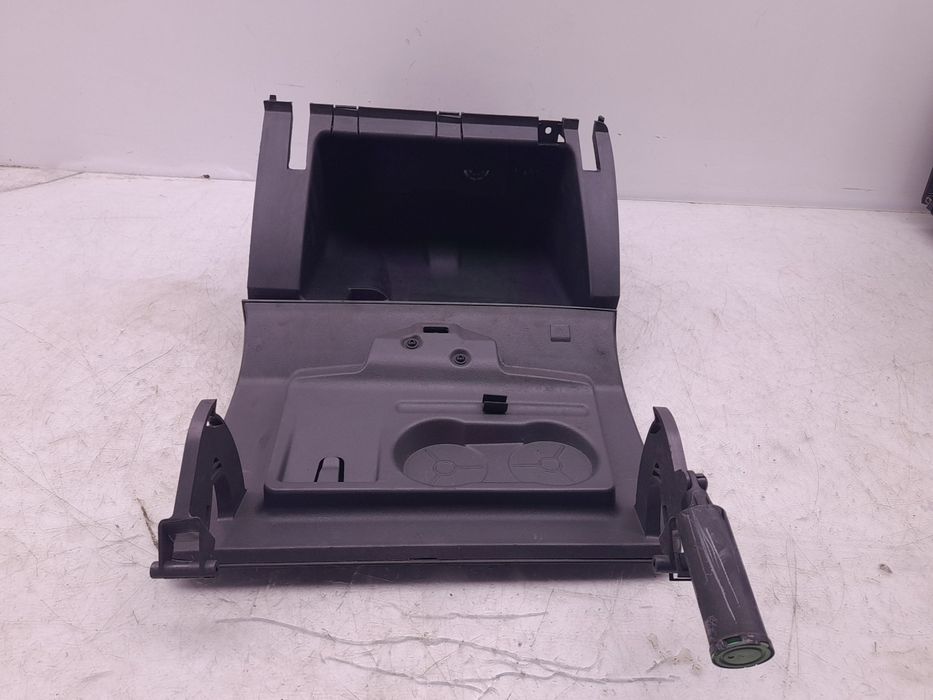 Porta luvas FORD Focus II (DA_)