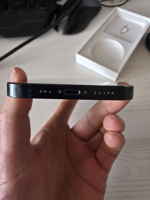 Iphone 13  smartphone