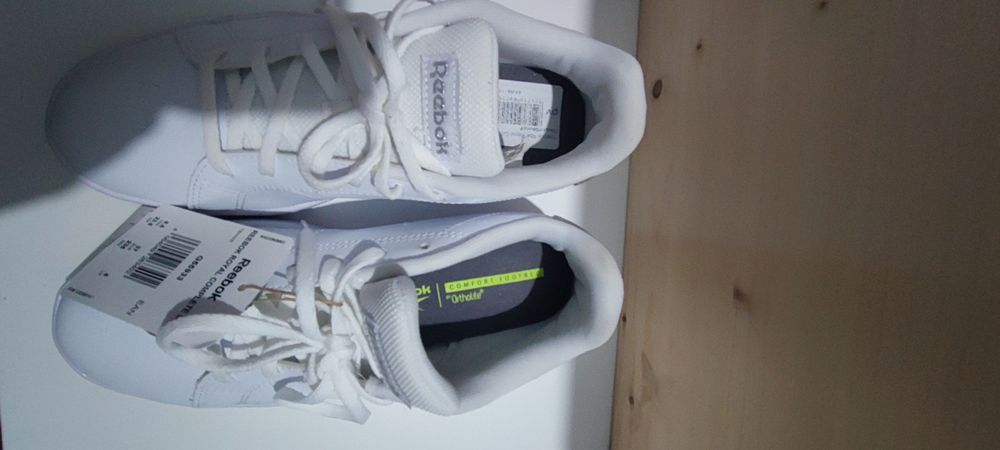 Ténis Reebok brancos n°38 novos