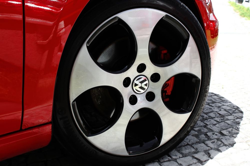 VW Golf 6 GTI DSG 2.0 TSI 211CV  (229€/Mês)