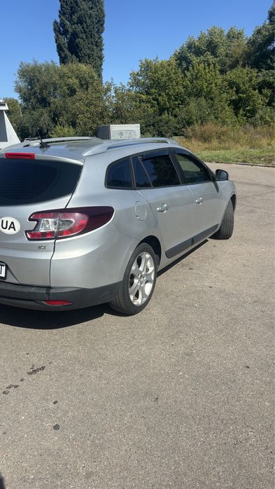 Продам автомобіль Renault Megan