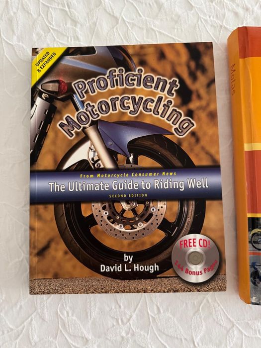Pack 3 Livros sobre Motociclismo / Motas (Condução e História)