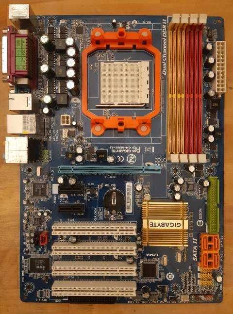 Gigabyte GA-M56S-S3 Płyta główna