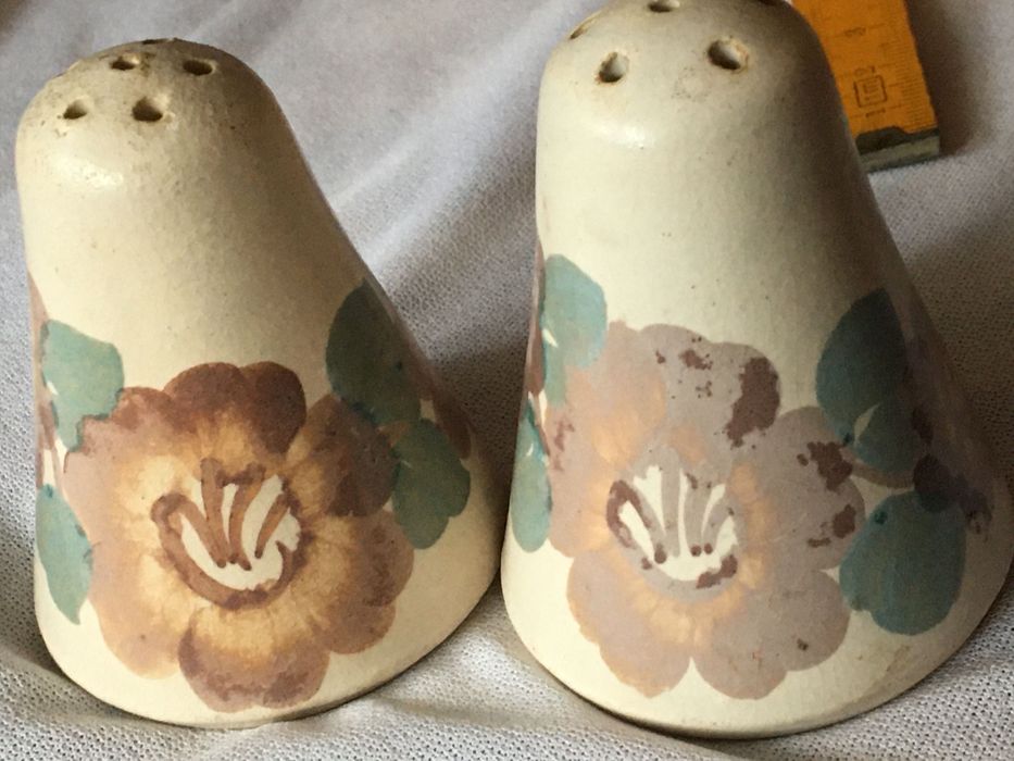 Solniczka / pieprzniczka malowane, ceramiczne, vintage