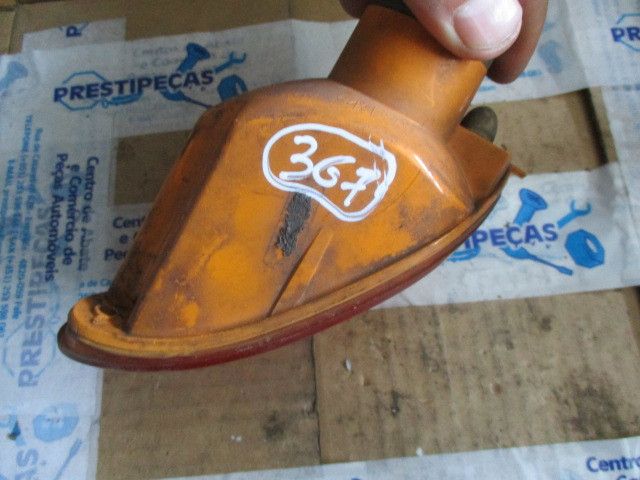Pisca frente direito FORD Focus I Sedan (DFW)