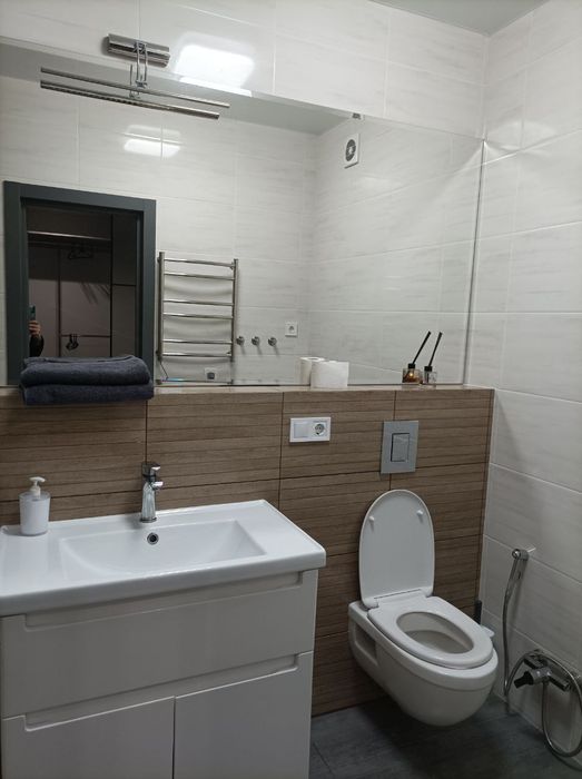 Посуточно. 49 Жемчужина. Таирова. Эпицентр. Небесной Сотни