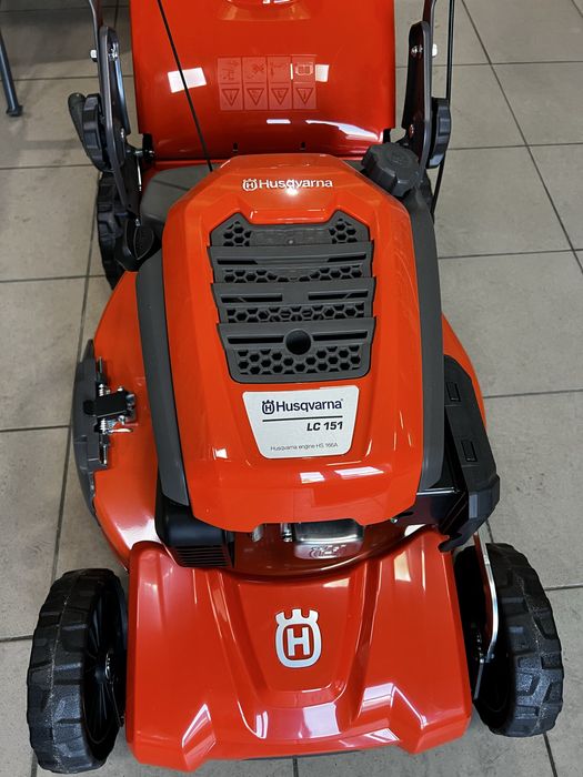 Газонокосарка Husqvarna LC 151