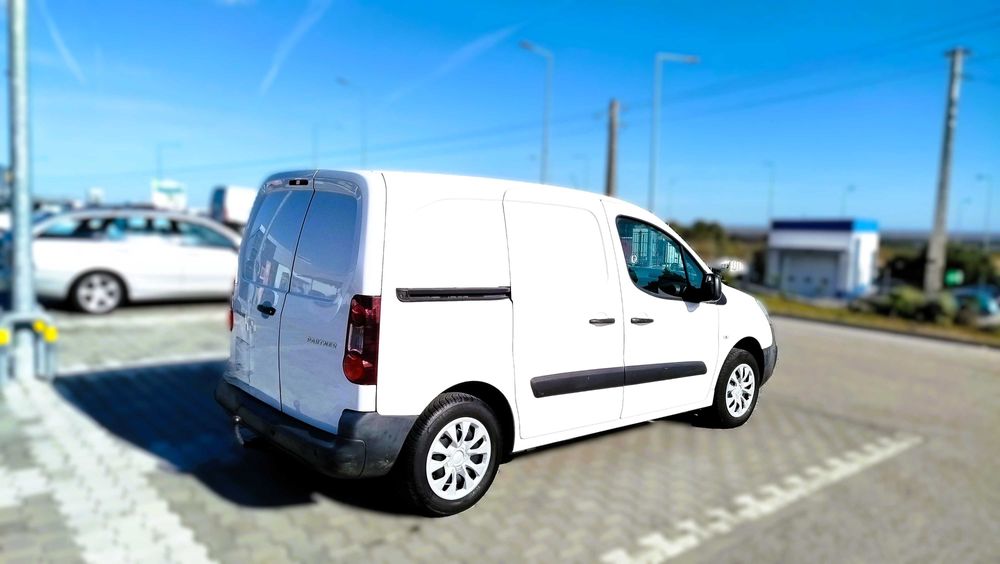 Peugeot Partner 1.6 Blue-HDi Full Extras, Muito boa.