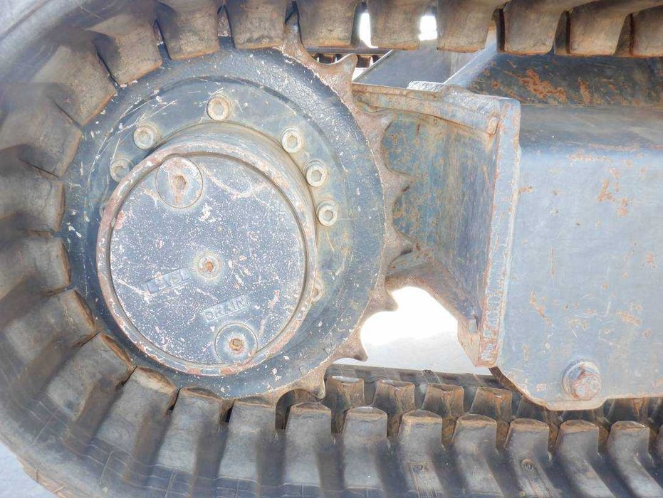 Экскаватор гусеничный HITACHI ZX20UR