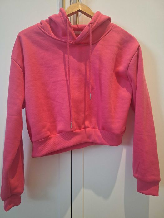Różowa bluza z kapturem