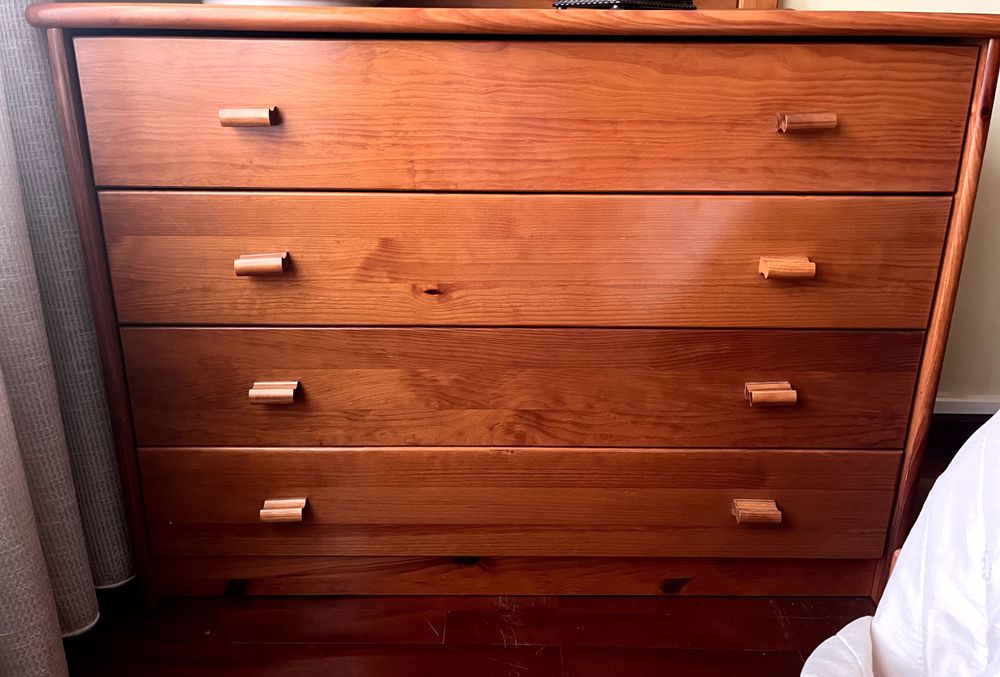 Quarto de casal completo - bom estado