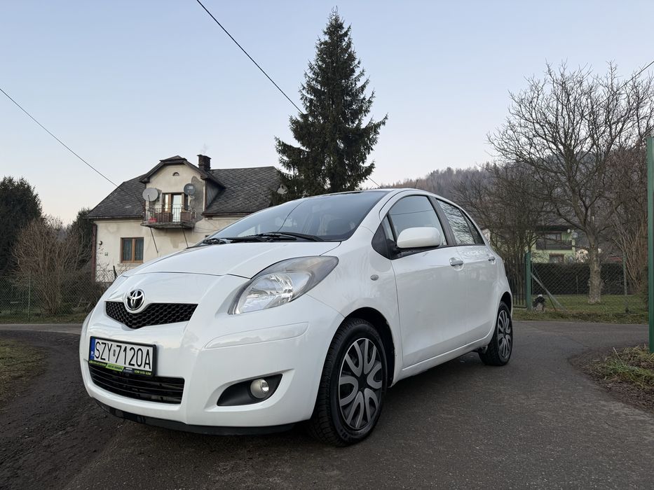 Toyota Yaris 2010 Lift*5 Drzwi*1.3 Benzyna*124 tyś. przebieg*6 biegów