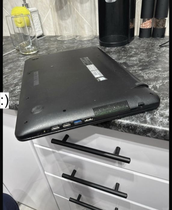 Laptop ASUS R543M – sprawny, idealny do codziennego użytku