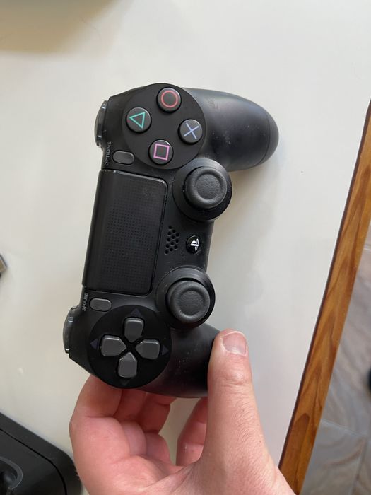 PlayStation 4 Slim 1TB with Game and 1 Controller64297543395843124