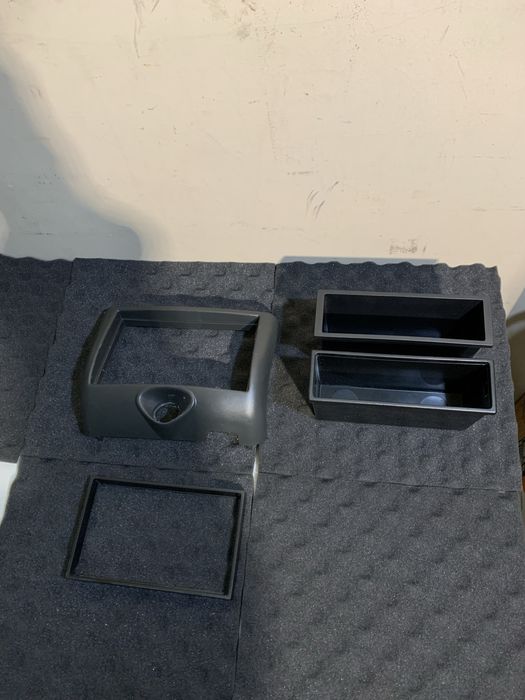 Moldura para Auto rádio/Ecrã/Monitor YARIS e 2 Caixas de Armazenamento