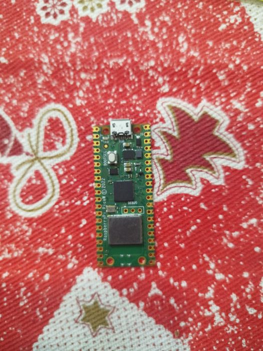 vendo Raspberry pi pico w com WiFi64586286538243121