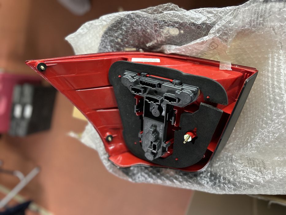 Farolim traseiro esquerdo VW Golf 4