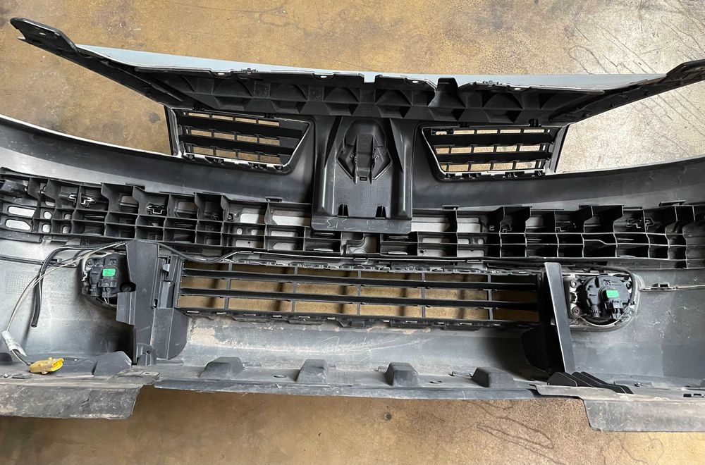 Para Choques Frontal C/Nevoeiro Renault Megane de 2004
