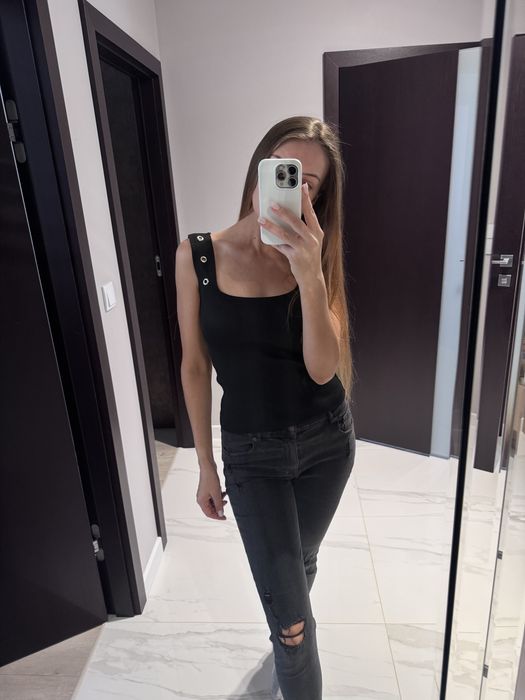 Dżinsy damskie pull&bear