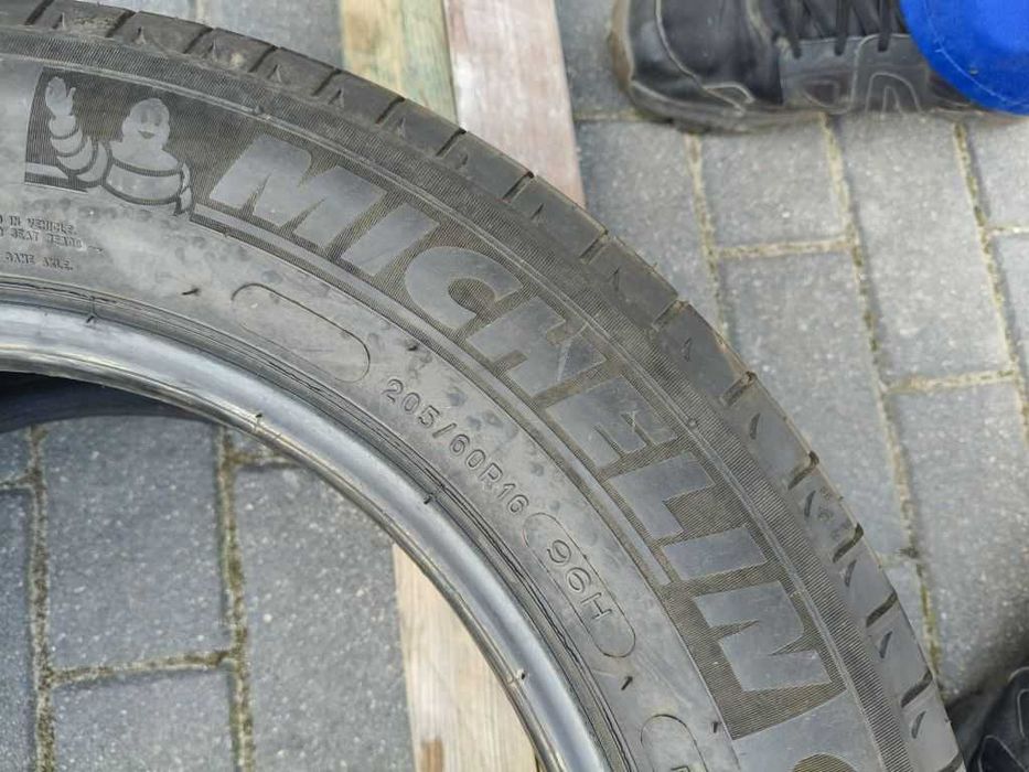 205/60r16 96H  Michelin energy Saver +