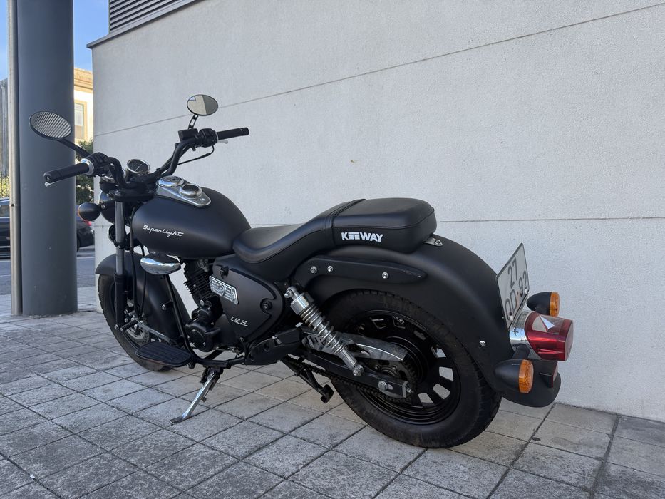 Vendo keeway Superlight 125cc 2000km