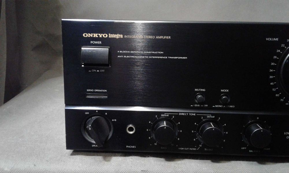ONKYO A-8670, wzmacniacz stereo