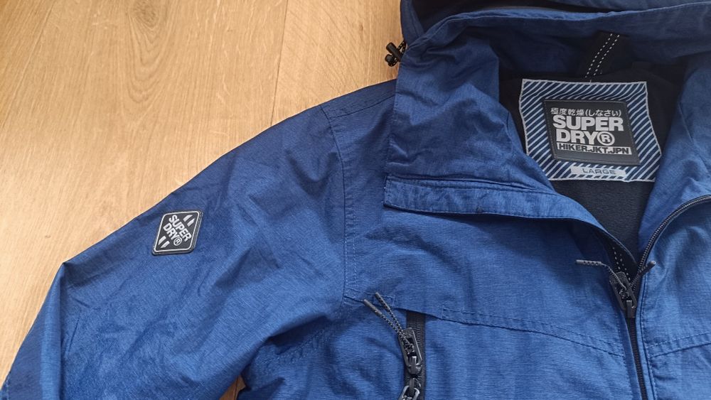 Świetna męska  kurtka Superdry,rozm L