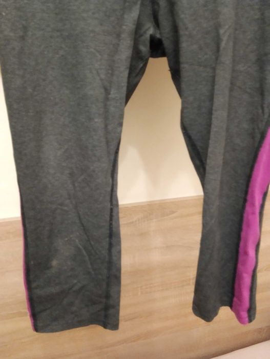 Szare leginsy Nike rozmiar L