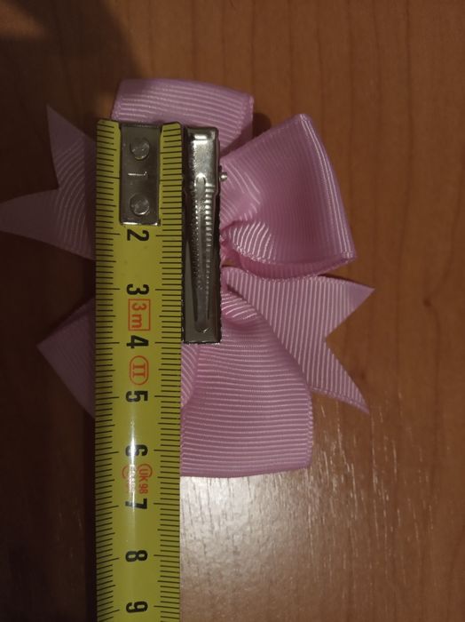 Vende-se 20 laços para cabelo