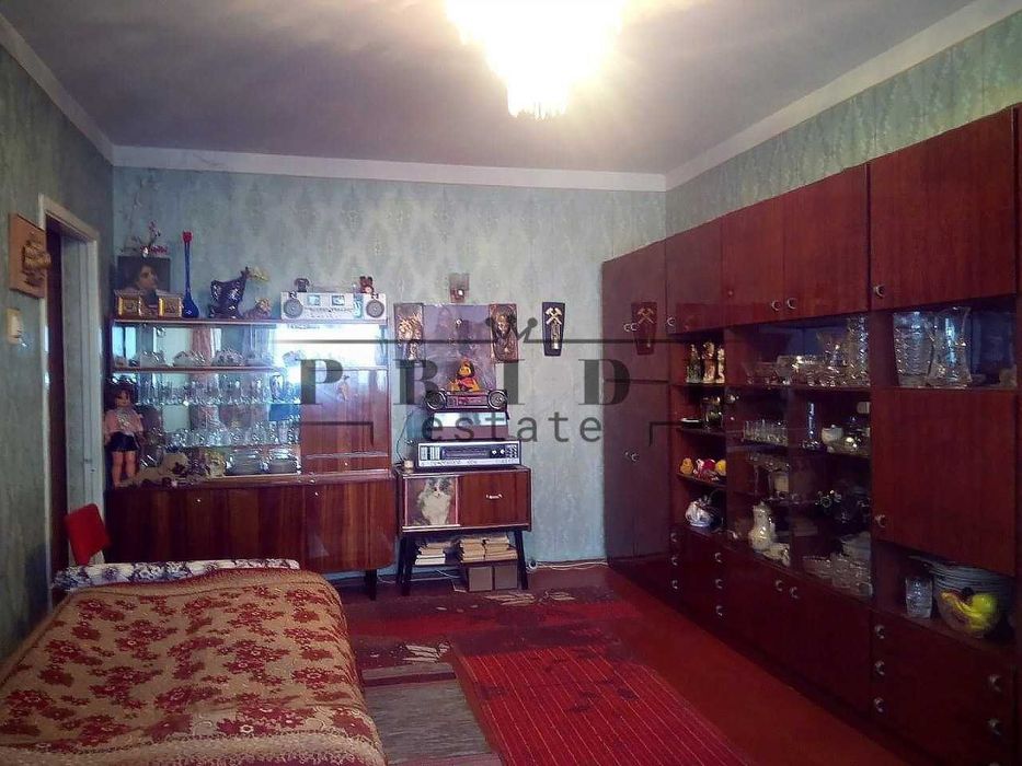 **Продаж двокімнатної квартири, вул. Бальзака, 38, Деснянський район