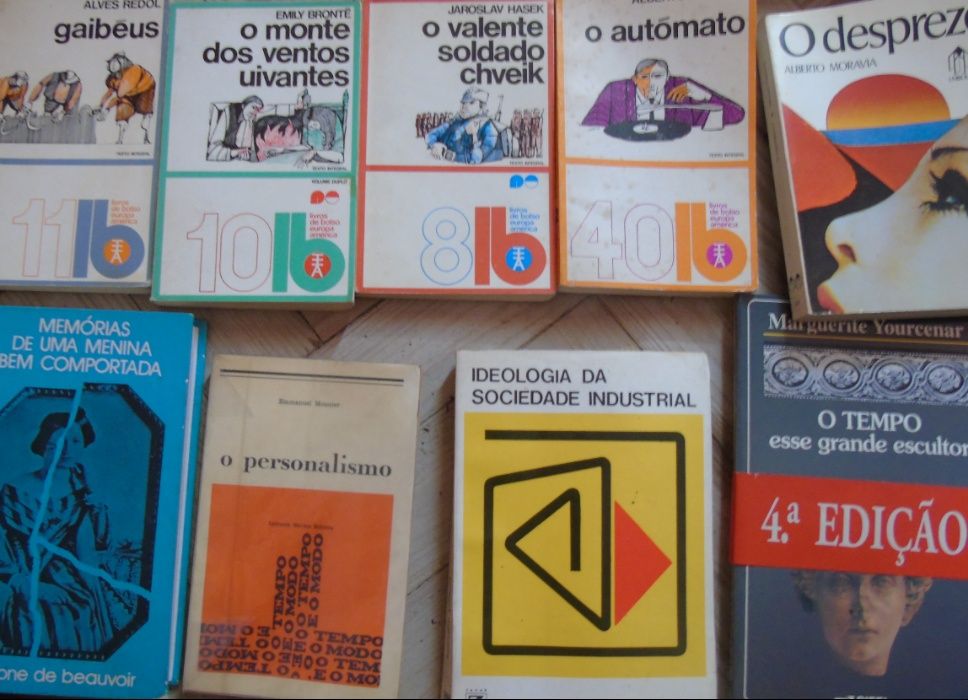 Livros antigos vários