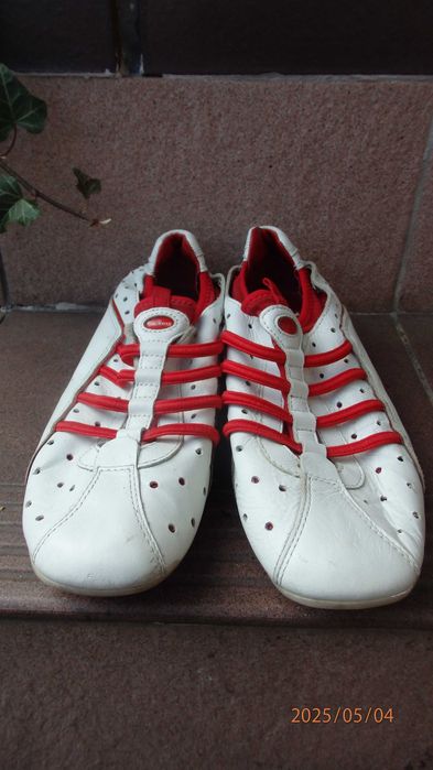Buty sportowe damskie marki Marc Bohan rozmiar 39.