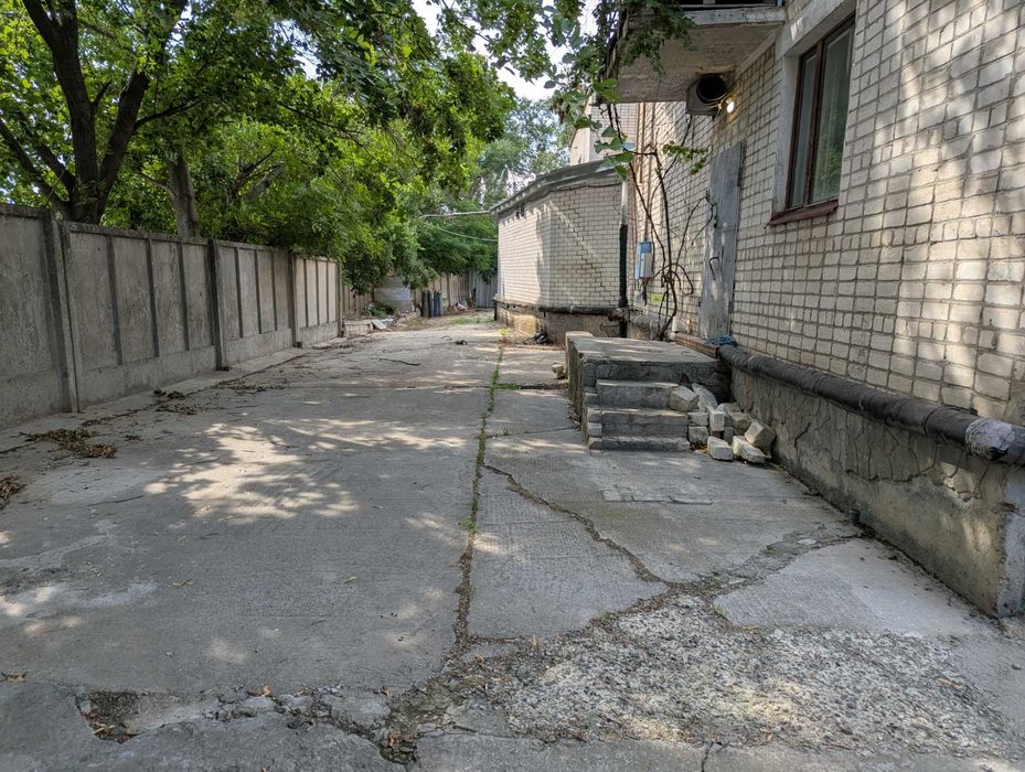 Продаж складського приміщення 150 м² з комунікаціями, вул. Паркова 2 Е
