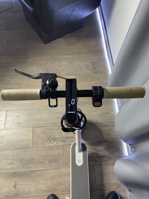 Електросамокат Xiaomi Mi Electric Scooter 3