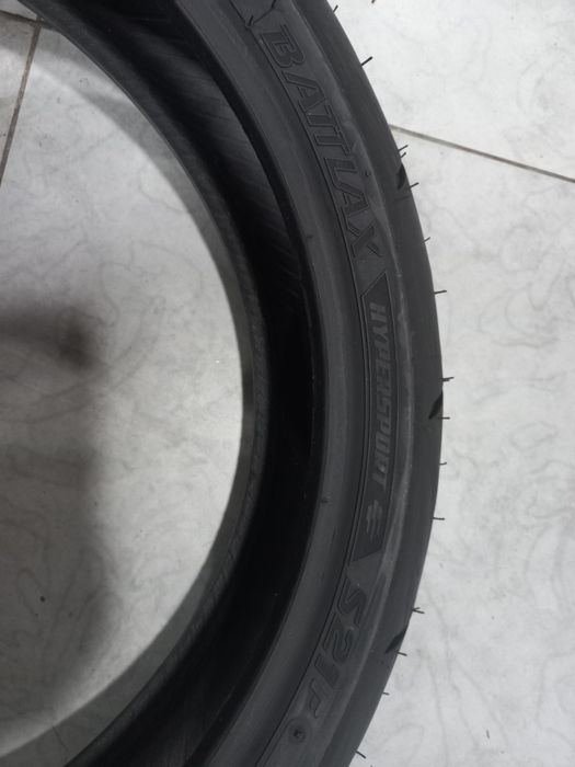 pneu novo  mota 120/70/17  brisdgestone battlax s, 21