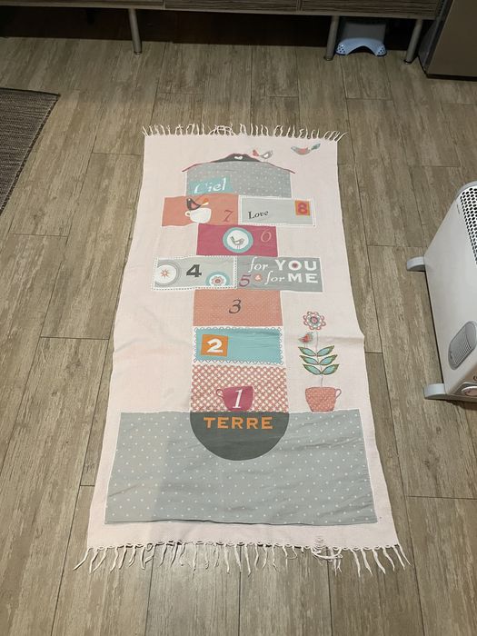 Tapete quarto menina vertbaudet