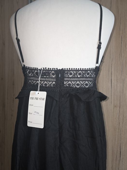 Czarna sukienka boho