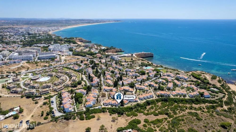 T2 Renovado com 2 WC, a 5 min da Praia de Nossa Senhora da Rocha e das