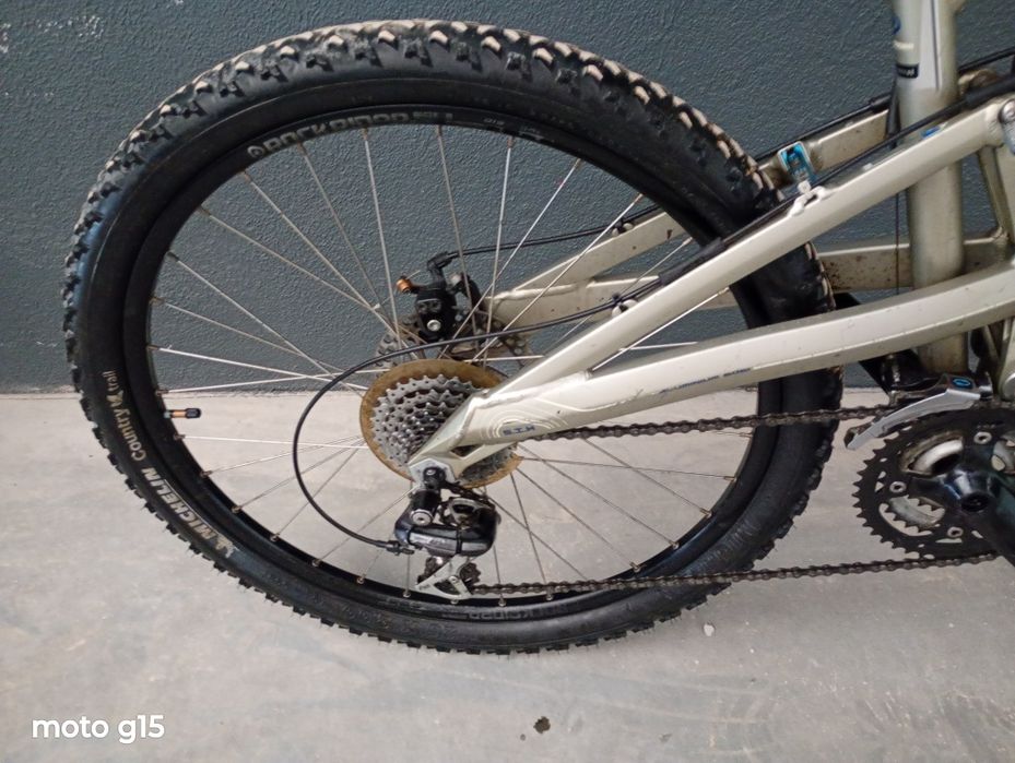 Bicicleta roda 26 tudo boa