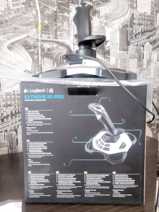 Джойстик Logitech Extreme 3D Pro для авіасимуляторів