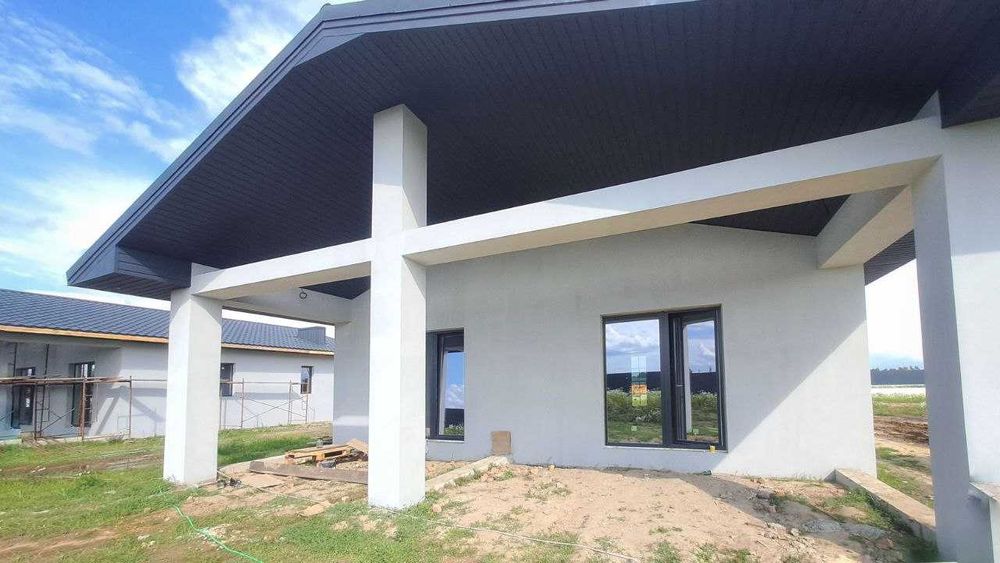 Продаж будинку біля Луцька у тихому мальовничому місці