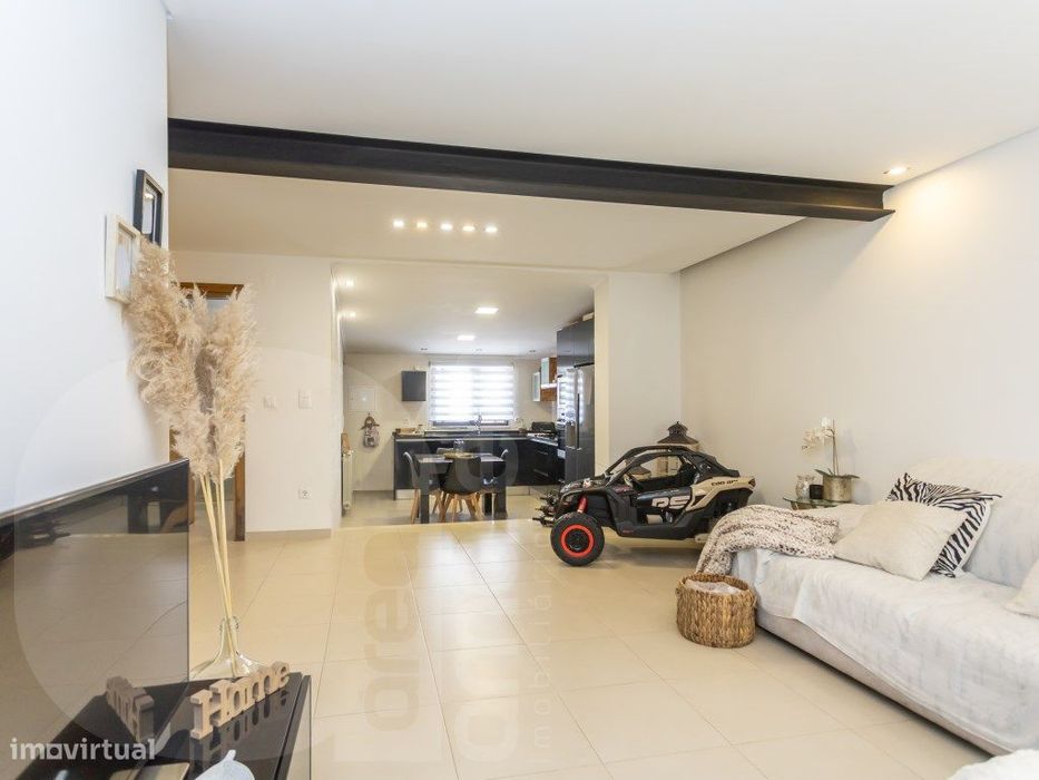 Moradia Térrea T2 Isolada, com Anexo T1, Garagem | Lote de 382 m² e...