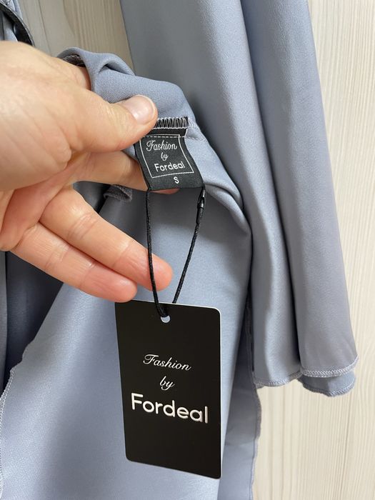 Плаття атласне нове S-M