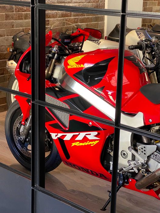 Honda VTR Spl Nacional em estado de coleção