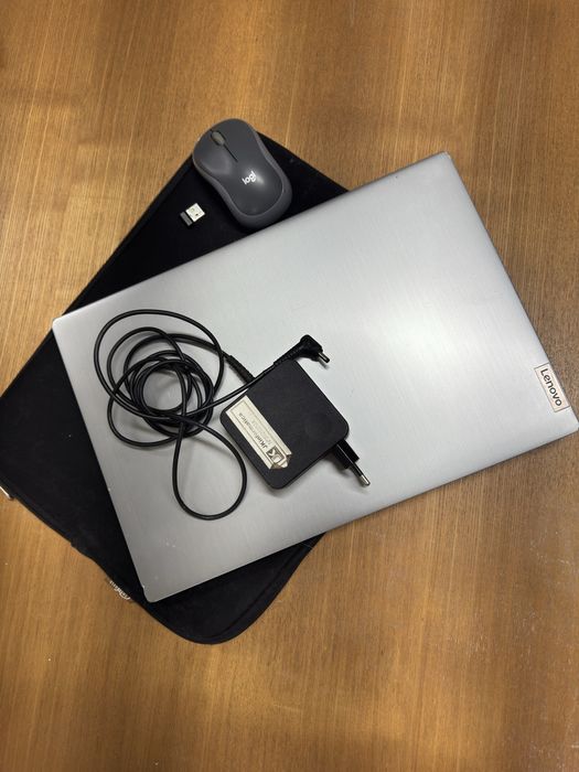 Portátil Lenovo IdeaPad 3i (15.6") – Core i5 10ª Gen