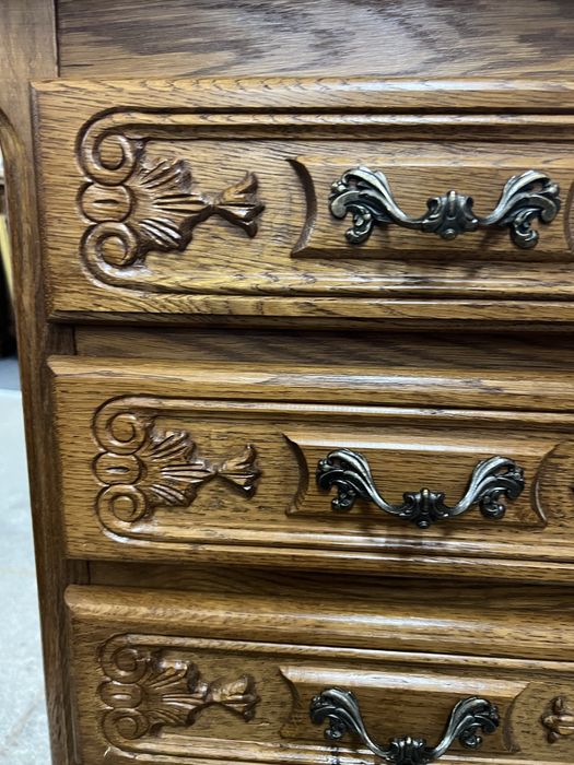 Szafka Ludwikowska/Raty