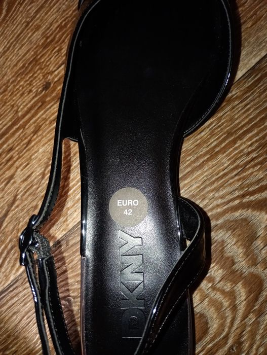 Туфлі нові 42 розмір DKNY