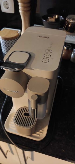 Latissima One Coffee Machine64551525036163122